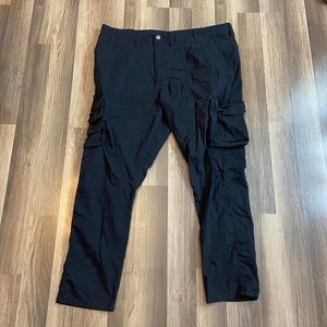 black baggy streetwear cargo pants  *ੈ✩‧₊˚.